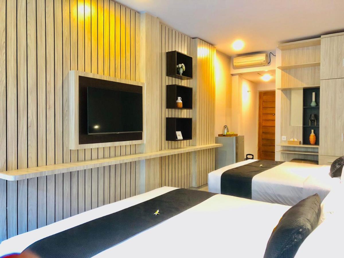 Graha Socio Hotel נוסא דואה מראה חיצוני תמונה